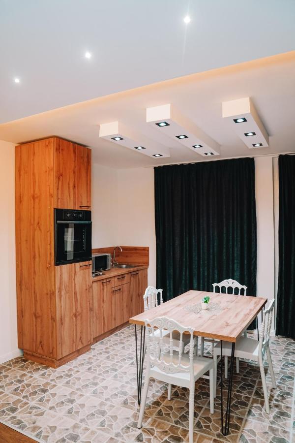 Green Apartments Prishtina พริสตีนา ภายนอก รูปภาพ