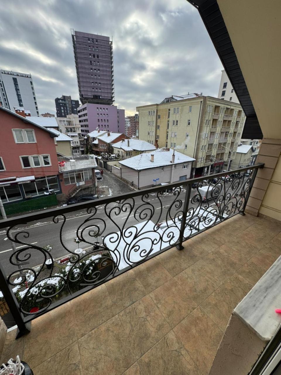 Green Apartments Prishtina พริสตีนา ภายนอก รูปภาพ