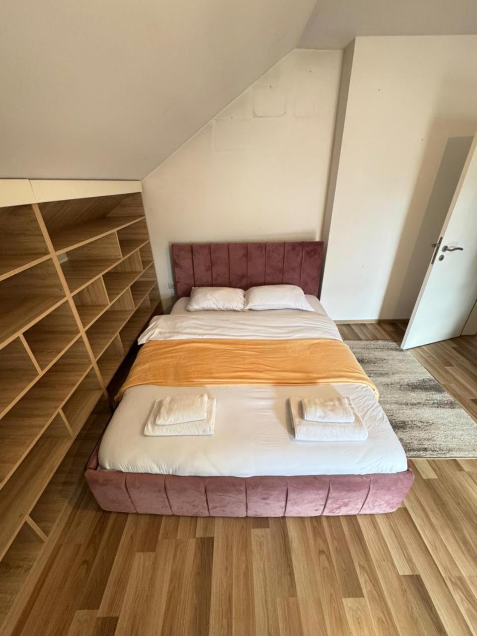 Green Apartments Prishtina พริสตีนา ภายนอก รูปภาพ