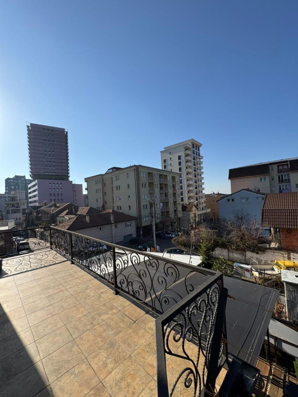 Green Apartments Prishtina พริสตีนา ภายนอก รูปภาพ